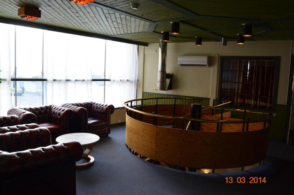 Mehamn Arctic Hotel 외부 사진